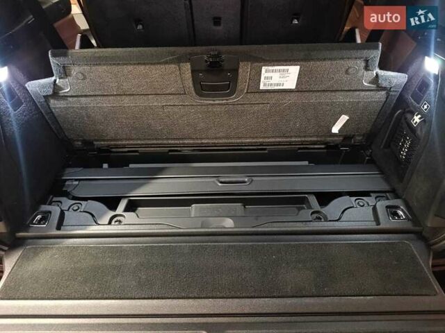 Красный БМВ X7, объемом двигателя 2.99 л и пробегом 50 тыс. км за 93500 $, фото 15 на Automoto.ua