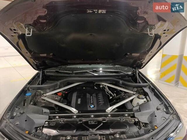 Красный БМВ X7, объемом двигателя 2.99 л и пробегом 50 тыс. км за 93500 $, фото 27 на Automoto.ua