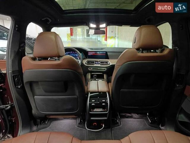 Красный БМВ X7, объемом двигателя 2.99 л и пробегом 50 тыс. км за 93500 $, фото 13 на Automoto.ua