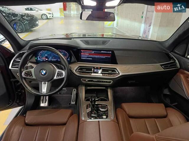 Красный БМВ X7, объемом двигателя 2.99 л и пробегом 50 тыс. км за 93500 $, фото 9 на Automoto.ua