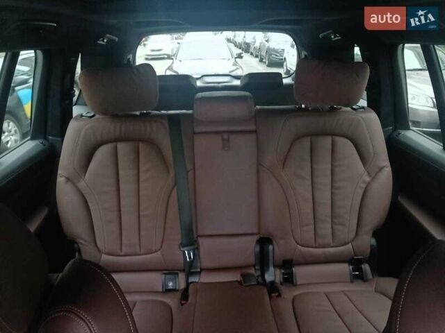 Красный БМВ X7, объемом двигателя 2.99 л и пробегом 50 тыс. км за 93500 $, фото 26 на Automoto.ua