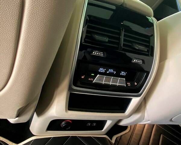 БМВ X7, об'ємом двигуна 4.4 л та пробігом 34 тис. км за 105000 $, фото 16 на Automoto.ua