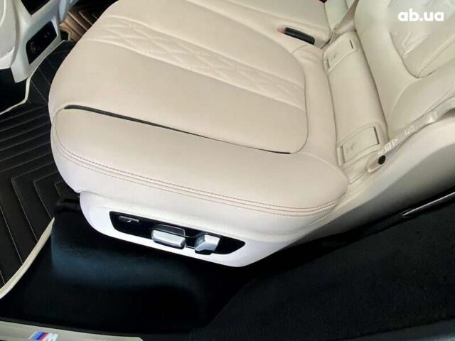 БМВ X7, об'ємом двигуна 4.4 л та пробігом 34 тис. км за 105000 $, фото 15 на Automoto.ua