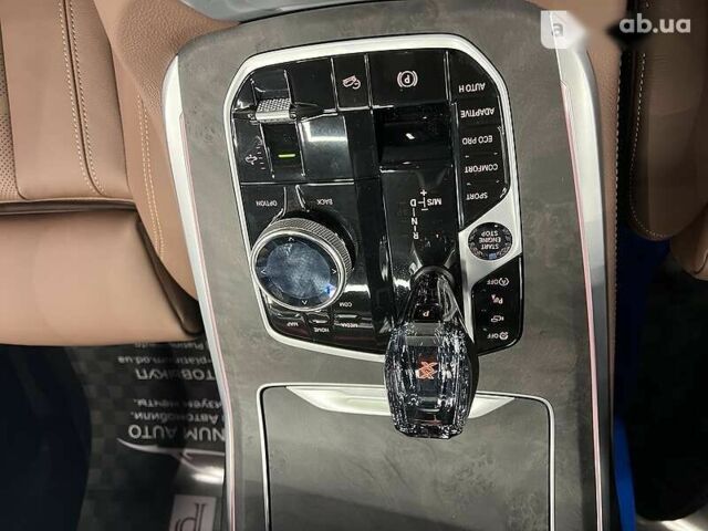 БМВ X7, объемом двигателя 3 л и пробегом 2 тыс. км за 105900 $, фото 13 на Automoto.ua