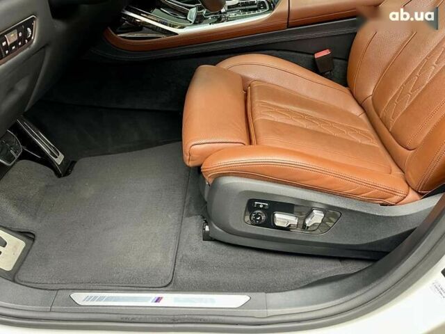 БМВ X7, объемом двигателя 4.4 л и пробегом 68 тыс. км за 72900 $, фото 25 на Automoto.ua