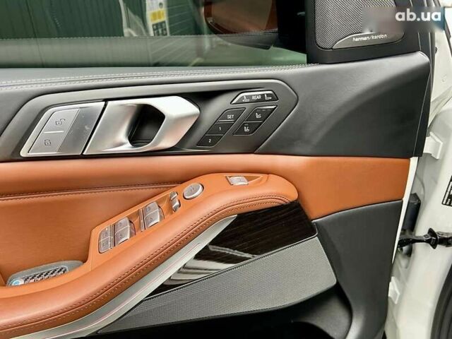 БМВ X7, объемом двигателя 4.4 л и пробегом 68 тыс. км за 72900 $, фото 16 на Automoto.ua