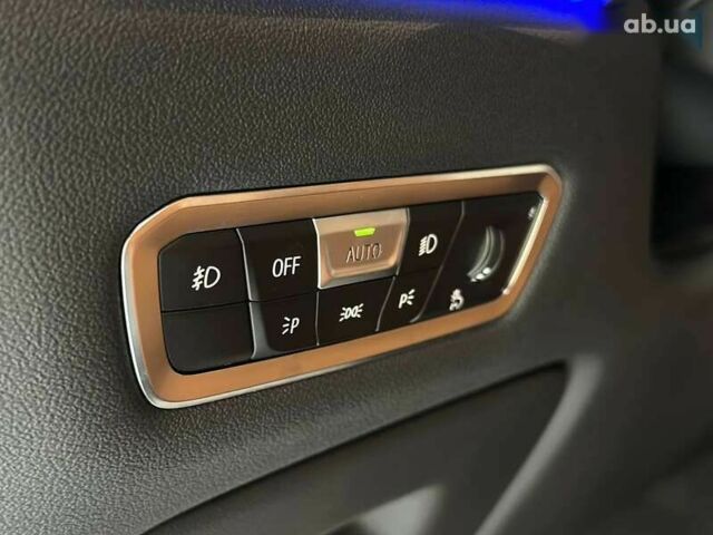 БМВ X7, объемом двигателя 4.4 л и пробегом 129 тыс. км за 74500 $, фото 21 на Automoto.ua