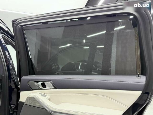 БМВ X7, объемом двигателя 3 л и пробегом 150 тыс. км за 63400 $, фото 28 на Automoto.ua