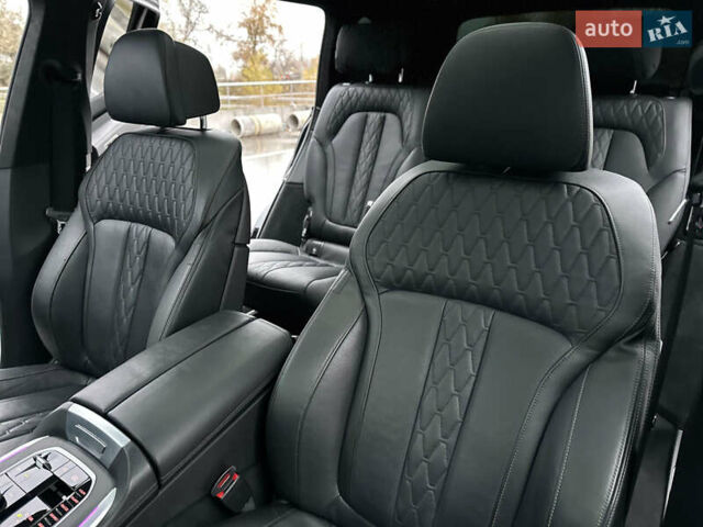 БМВ X7, объемом двигателя 4.39 л и пробегом 52 тыс. км за 85000 $, фото 63 на Automoto.ua