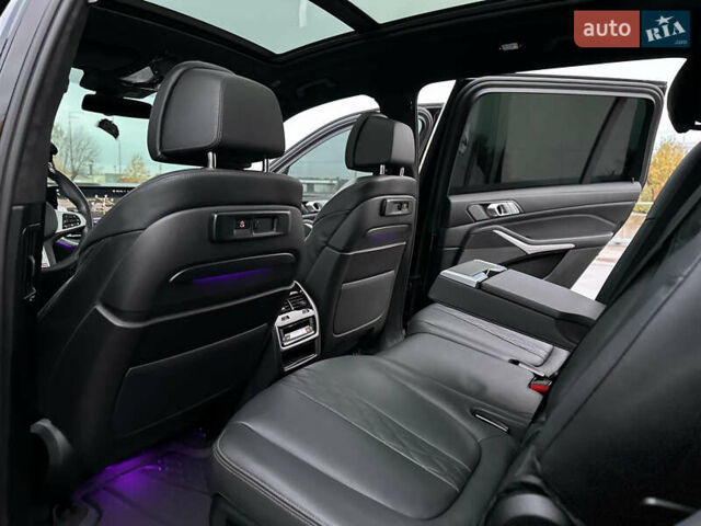 БМВ X7, объемом двигателя 4.39 л и пробегом 52 тыс. км за 85000 $, фото 58 на Automoto.ua
