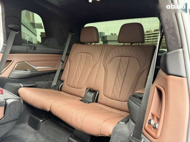 БМВ X7, объемом двигателя 3 л и пробегом 180 тыс. км за 63500 $, фото 26 на Automoto.ua