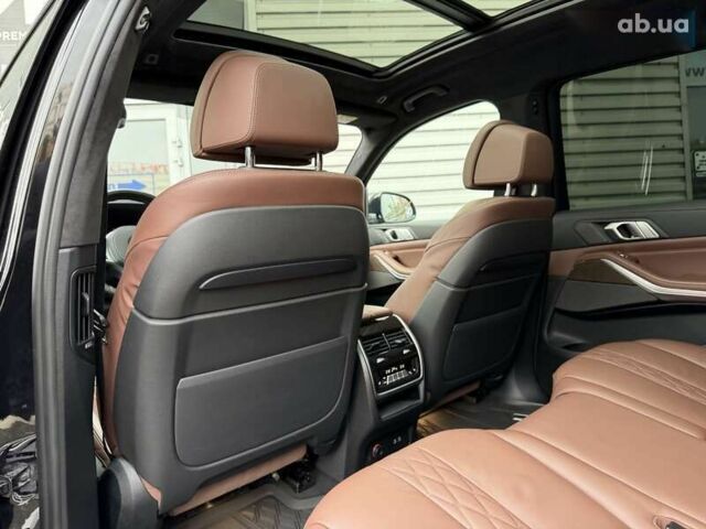 БМВ X7, объемом двигателя 3 л и пробегом 180 тыс. км за 63500 $, фото 23 на Automoto.ua