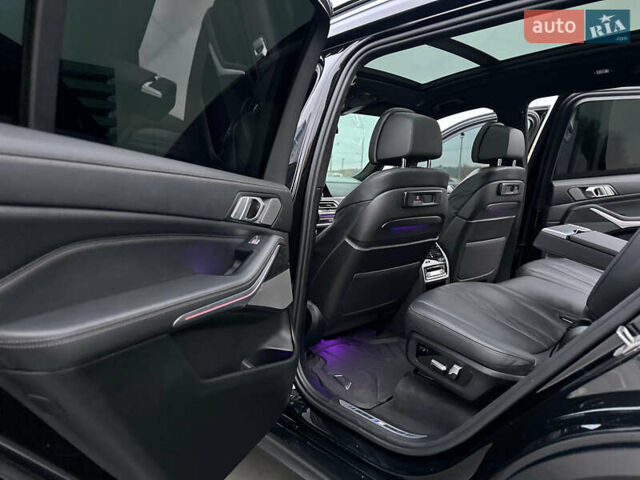 БМВ X7, объемом двигателя 4.39 л и пробегом 52 тыс. км за 85000 $, фото 61 на Automoto.ua