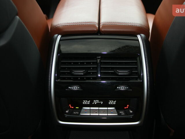 БМВ X7, объемом двигателя 2.99 л и пробегом 0 тыс. км за 92000 $, фото 11 на Automoto.ua