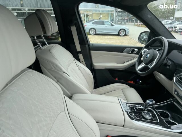 БМВ X7, объемом двигателя 4.4 л и пробегом 5 тыс. км за 122591 $, фото 18 на Automoto.ua