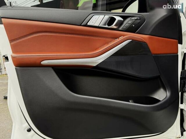 БМВ X7, объемом двигателя 3 л и пробегом 120 тыс. км за 79999 $, фото 28 на Automoto.ua