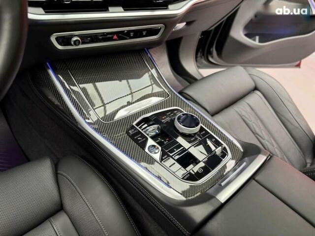 БМВ X7, объемом двигателя 4.4 л и пробегом 61 тыс. км за 140900 $, фото 29 на Automoto.ua