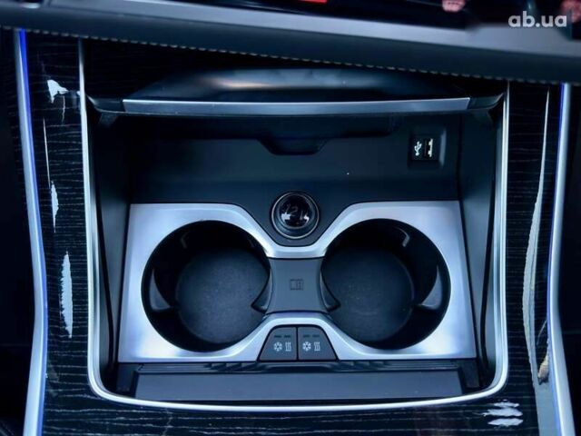 БМВ X7, объемом двигателя 4.4 л и пробегом 77 тыс. км за 128888 $, фото 23 на Automoto.ua