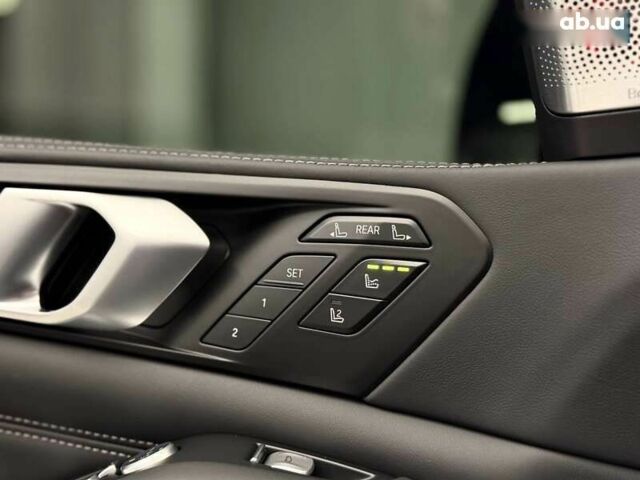 БМВ X7, объемом двигателя 4.4 л и пробегом 9 тыс. км за 189000 $, фото 14 на Automoto.ua