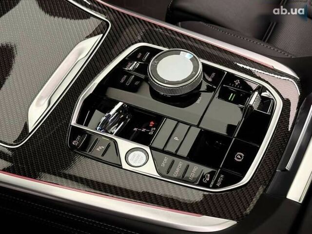 БМВ X7, объемом двигателя 4.4 л и пробегом 9 тыс. км за 189000 $, фото 19 на Automoto.ua