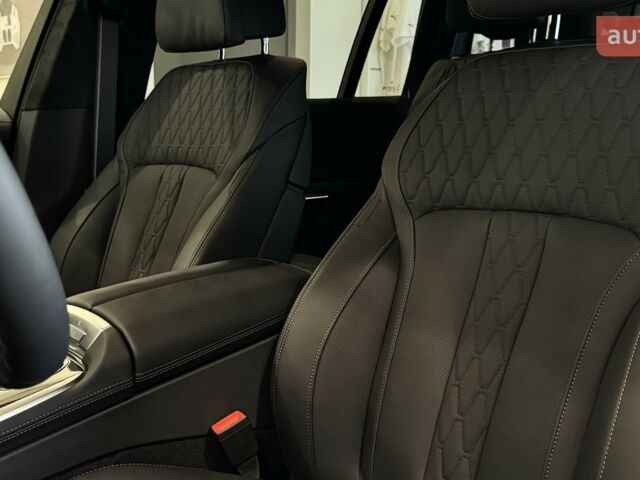 БМВ X7, объемом двигателя 2.99 л и пробегом 0 тыс. км за 158996 $, фото 14 на Automoto.ua