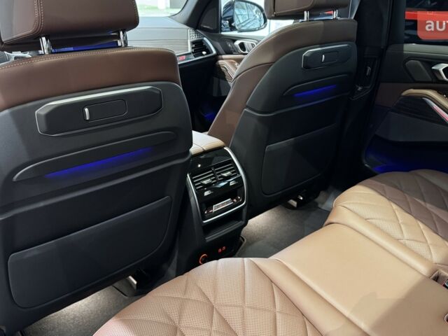 БМВ X7, объемом двигателя 2.99 л и пробегом 0 тыс. км за 144270 $, фото 26 на Automoto.ua