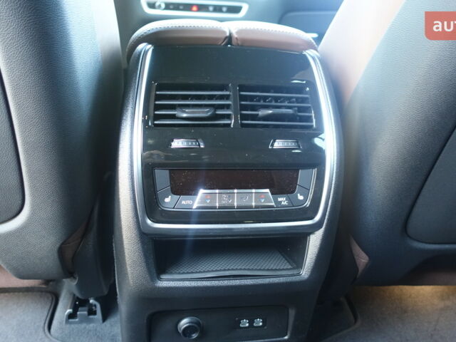 БМВ X7, объемом двигателя 2.99 л и пробегом 0 тыс. км за 145374 $, фото 8 на Automoto.ua