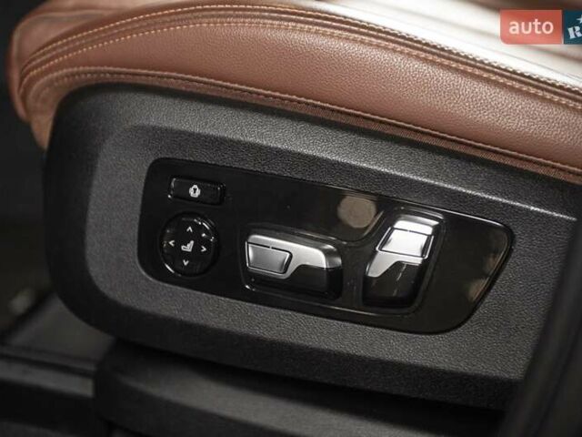 Серый БМВ X7, объемом двигателя 4.39 л и пробегом 53 тыс. км за 63900 $, фото 68 на Automoto.ua