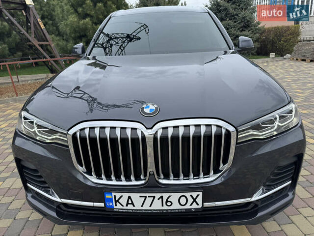 Серый БМВ X7, объемом двигателя 2.99 л и пробегом 140 тыс. км за 63500 $, фото 5 на Automoto.ua