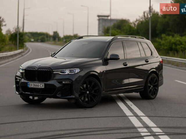 Серый БМВ X7, объемом двигателя 4.4 л и пробегом 78 тыс. км за 67500 $, фото 25 на Automoto.ua