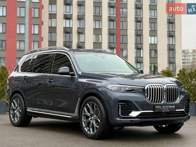 Серый БМВ X7, объемом двигателя 3 л и пробегом 90 тыс. км за 54900 $, фото 5 на Automoto.ua