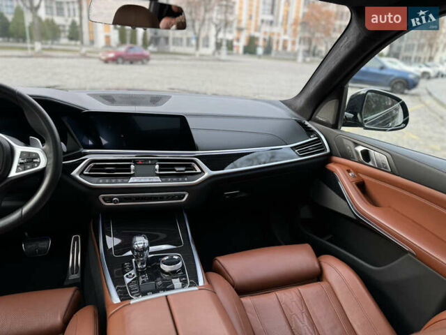 Серый БМВ X7, объемом двигателя 2.99 л и пробегом 99 тыс. км за 73500 $, фото 41 на Automoto.ua