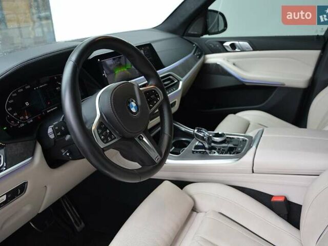 Сірий БМВ X7, об'ємом двигуна 4.39 л та пробігом 125 тис. км за 70000 $, фото 4 на Automoto.ua