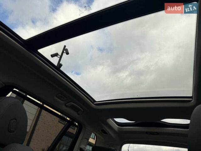 Серый БМВ X7, объемом двигателя 3 л и пробегом 145 тыс. км за 55800 $, фото 18 на Automoto.ua