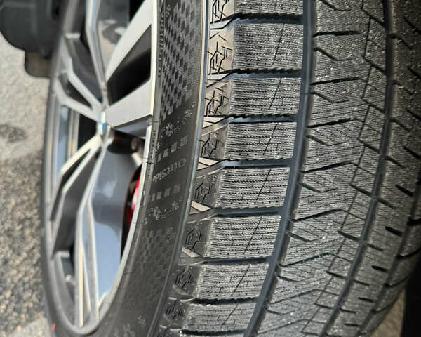 Серый БМВ X7, объемом двигателя 2.99 л и пробегом 140 тыс. км за 64500 $, фото 30 на Automoto.ua