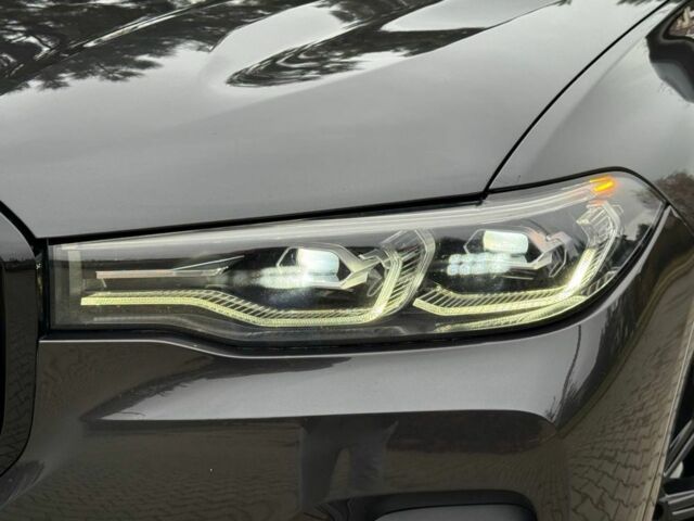 Серый БМВ X7, объемом двигателя 3 л и пробегом 140 тыс. км за 55000 $, фото 21 на Automoto.ua