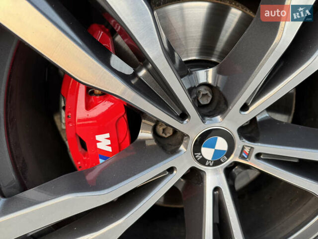 Серый БМВ X7, объемом двигателя 2.99 л и пробегом 140 тыс. км за 64500 $, фото 43 на Automoto.ua