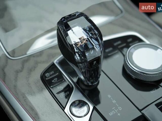 Серый БМВ X7, объемом двигателя 4.39 л и пробегом 118 тыс. км за 69999 $, фото 36 на Automoto.ua