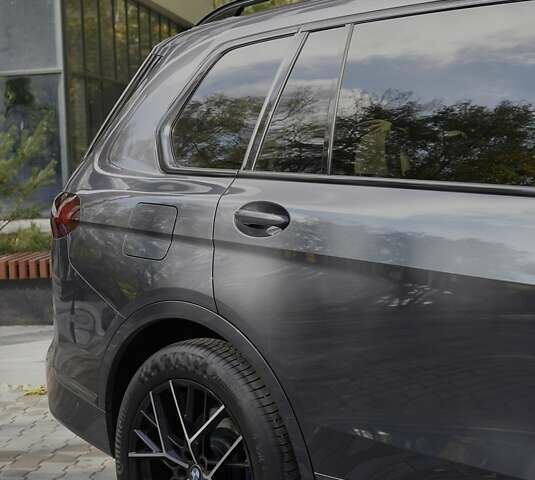 Серый БМВ X7, объемом двигателя 2.99 л и пробегом 126 тыс. км за 77500 $, фото 45 на Automoto.ua