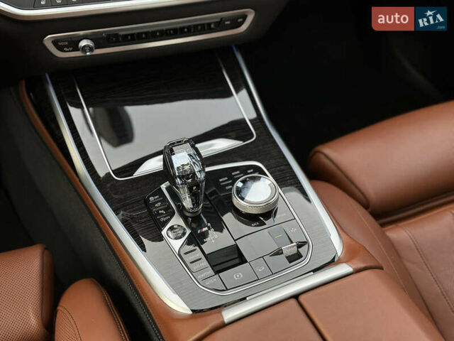 Серый БМВ X7, объемом двигателя 2.99 л и пробегом 99 тыс. км за 73500 $, фото 44 на Automoto.ua