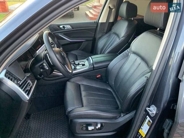 Серый БМВ X7, объемом двигателя 3 л и пробегом 147 тыс. км за 53800 $, фото 21 на Automoto.ua