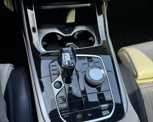 Серый БМВ X7, объемом двигателя 2.99 л и пробегом 126 тыс. км за 81000 $, фото 15 на Automoto.ua