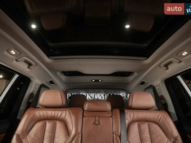 Серый БМВ X7, объемом двигателя 4.39 л и пробегом 53 тыс. км за 63900 $, фото 30 на Automoto.ua