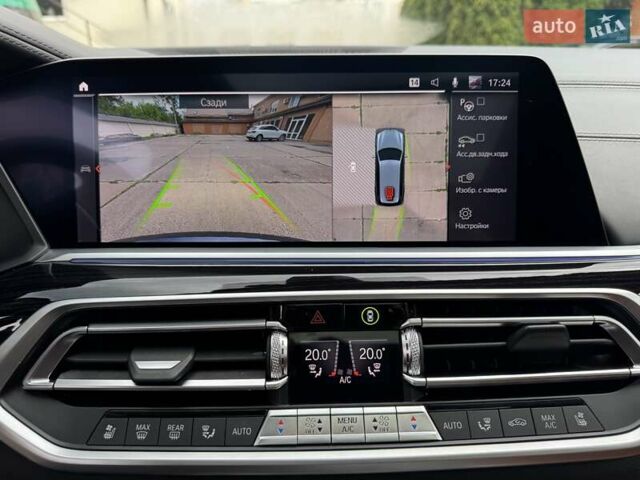 Серый БМВ X7, объемом двигателя 2.99 л и пробегом 95 тыс. км за 77000 $, фото 26 на Automoto.ua