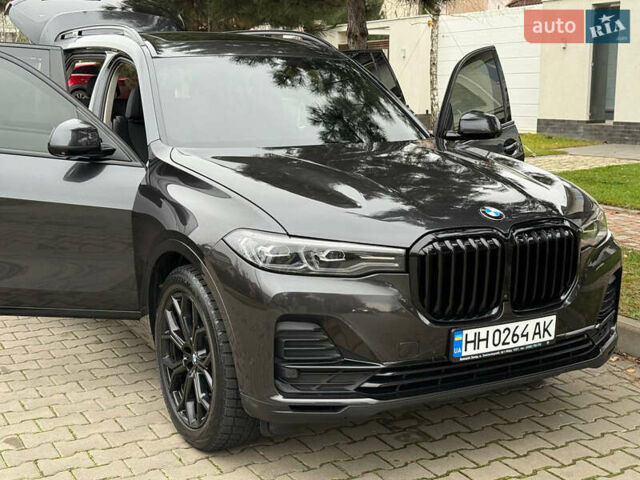 Серый БМВ X7, объемом двигателя 3 л и пробегом 148 тыс. км за 55000 $, фото 74 на Automoto.ua
