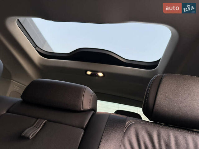 Серый БМВ X7, объемом двигателя 2.99 л и пробегом 140 тыс. км за 64500 $, фото 82 на Automoto.ua