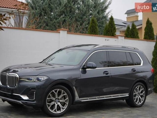 Серый БМВ X7, объемом двигателя 4.39 л и пробегом 118 тыс. км за 69999 $, фото 23 на Automoto.ua