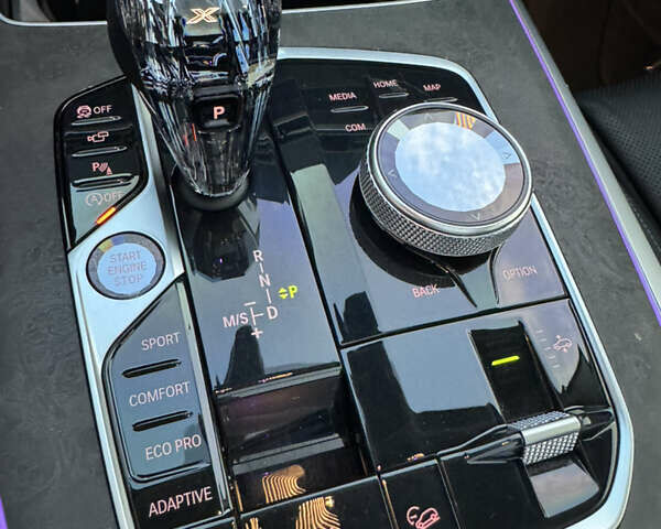 Серый БМВ X7, объемом двигателя 2.99 л и пробегом 140 тыс. км за 64500 $, фото 69 на Automoto.ua