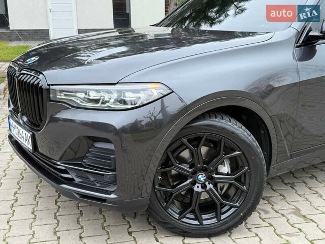 Серый БМВ X7, объемом двигателя 3 л и пробегом 148 тыс. км за 55000 $, фото 22 на Automoto.ua