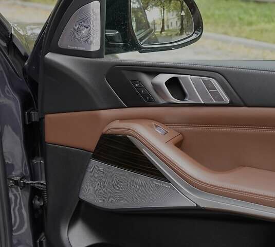 Серый БМВ X7, объемом двигателя 2.99 л и пробегом 126 тыс. км за 77500 $, фото 12 на Automoto.ua